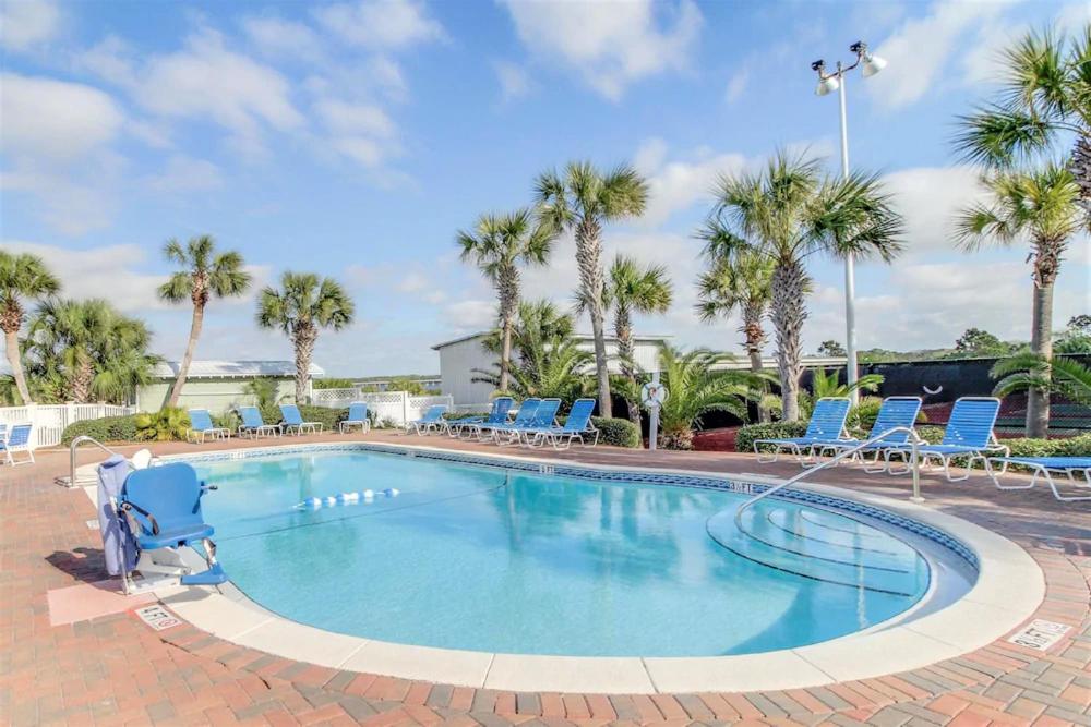 Pinnacle Port Beach Resort
